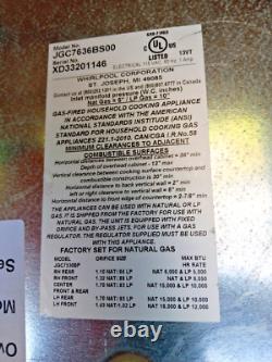 JENN AIR- AMERICA GAS COOK TOP with burners & grates