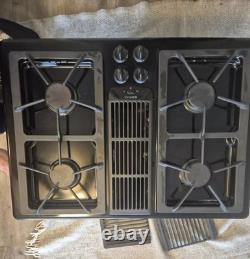 Jenn-Air JGD8130 Convertible Gas Grill Cooktop (30 in.)