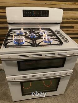 Jenn Air White Dual-Fuel Freestanding Pizza Double Oven Gas Convection Range